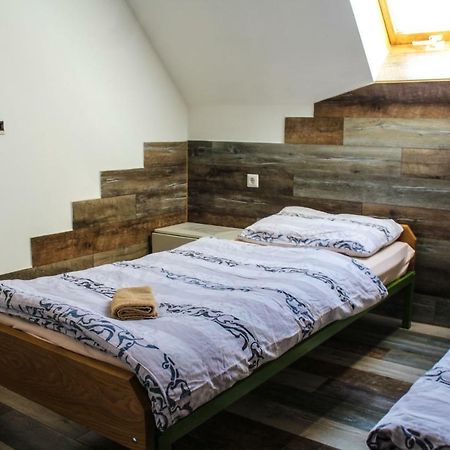 Sobe Sa Kupatilom Jajce Ngoại thất bức ảnh