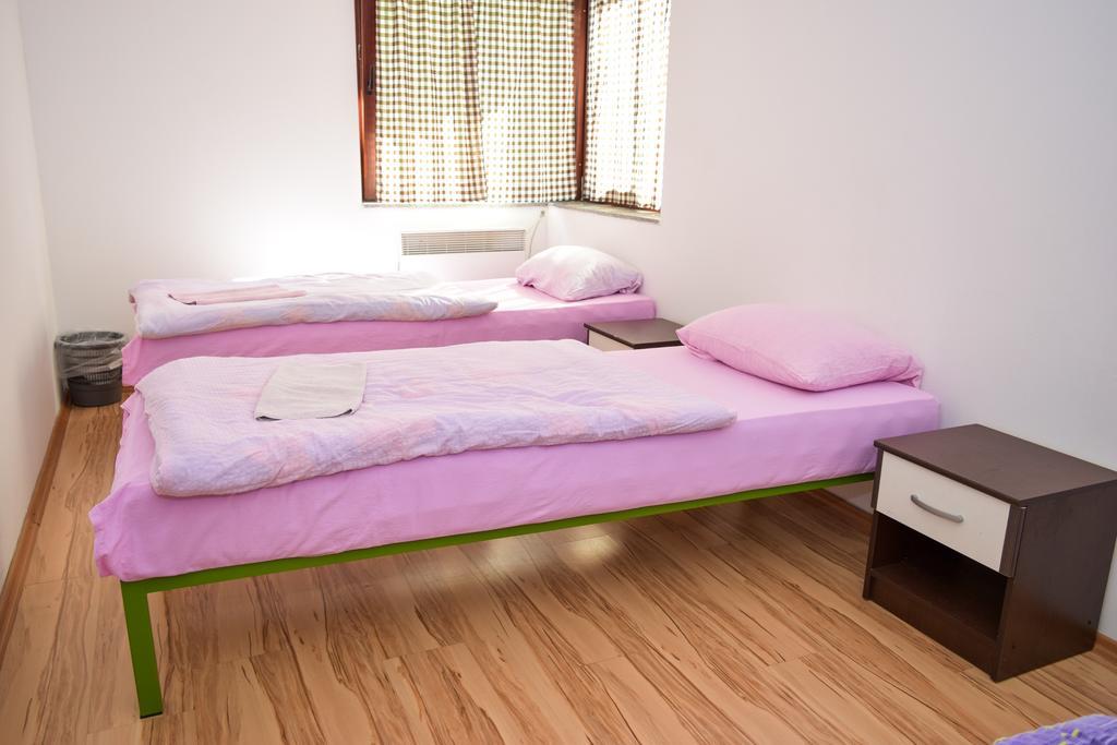 Sobe Sa Kupatilom Jajce Ngoại thất bức ảnh