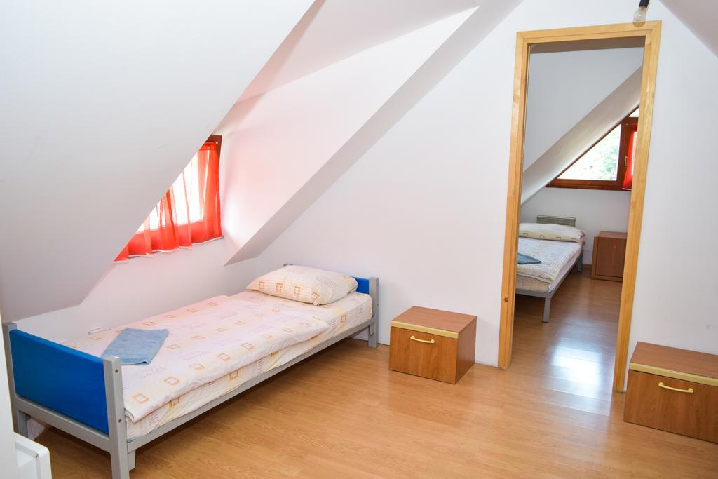 Sobe Sa Kupatilom Jajce Ngoại thất bức ảnh